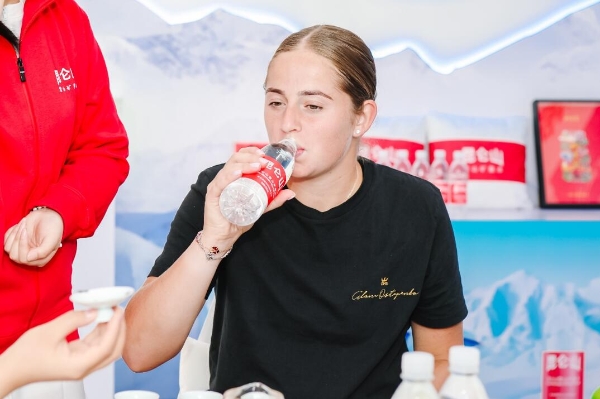 色表现不仅 色表现不仅