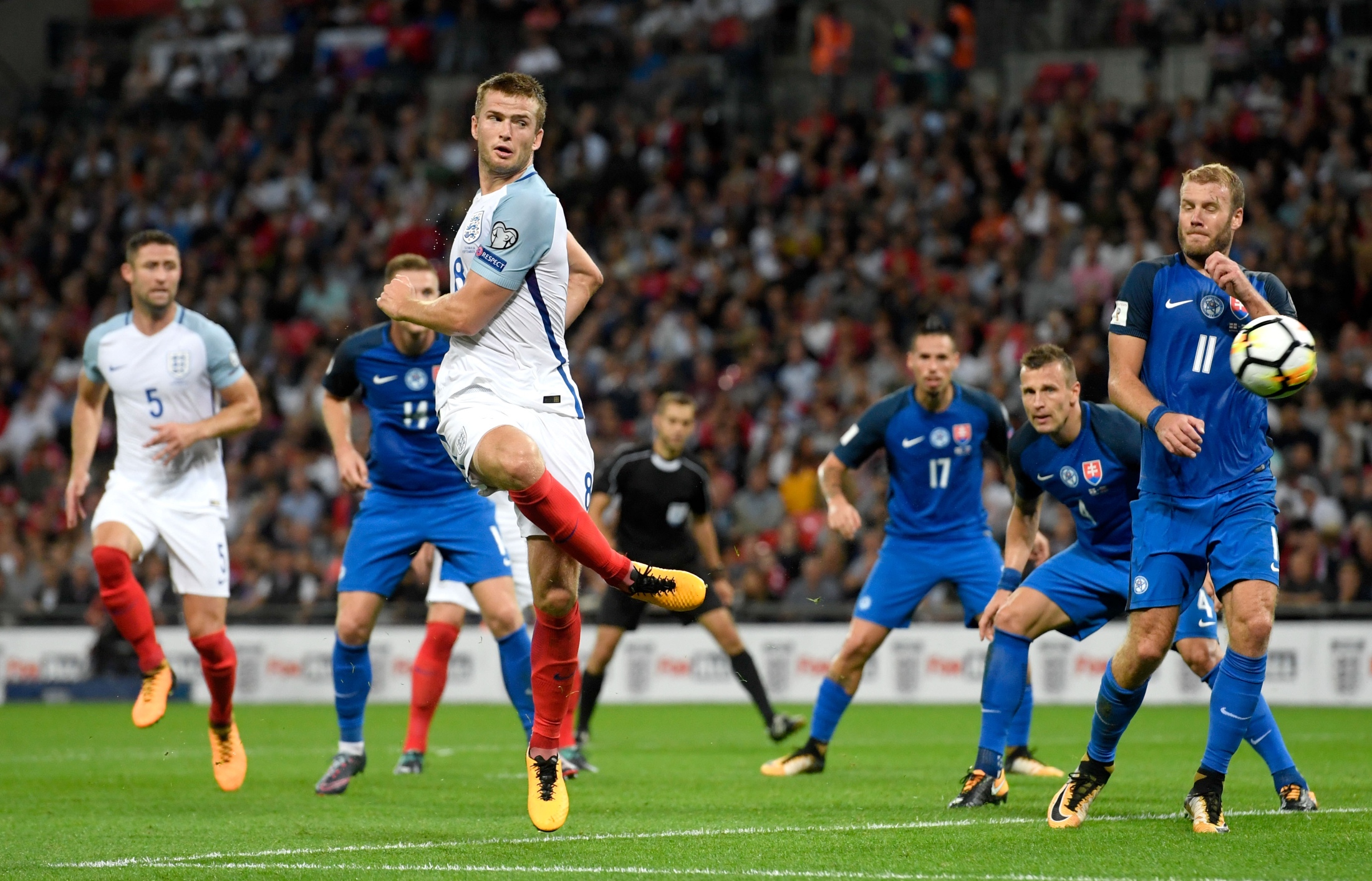 引着大批球 引着大批球