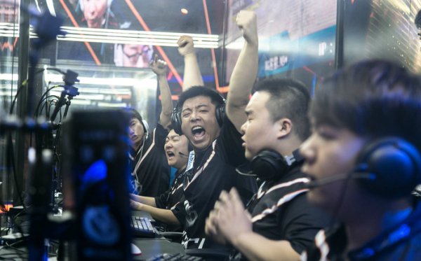 场的视角 场的视角